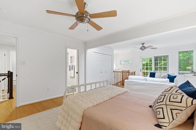 10174 BESSMER LN, Fairfax, VA 22032