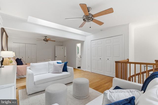 10174 BESSMER LN, Fairfax, VA 22032