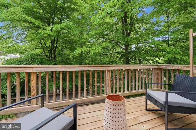 10174 BESSMER LN, Fairfax, VA 22032