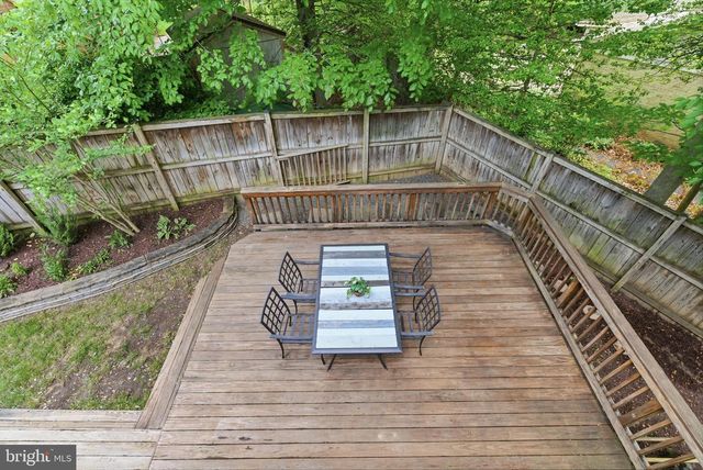 10174 BESSMER LN, Fairfax, VA 22032