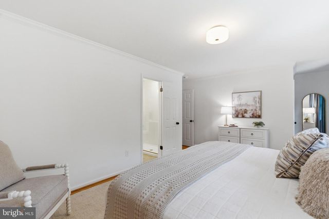 10174 BESSMER LN, Fairfax, VA 22032