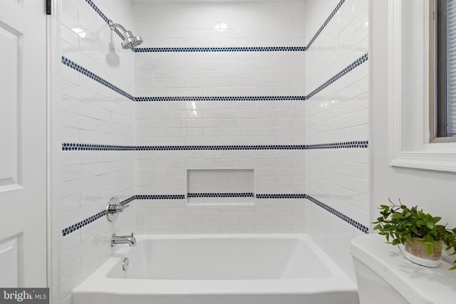 10174 BESSMER LN, Fairfax, VA 22032