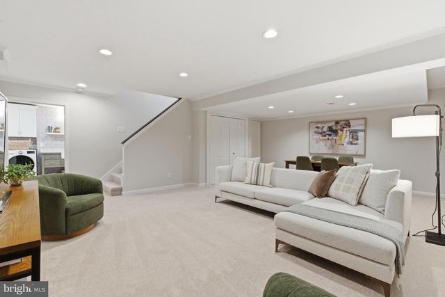 10174 BESSMER LN, Fairfax, VA 22032