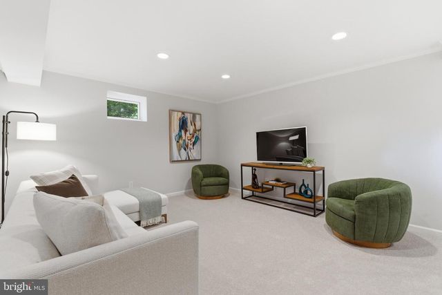10174 BESSMER LN, Fairfax, VA 22032