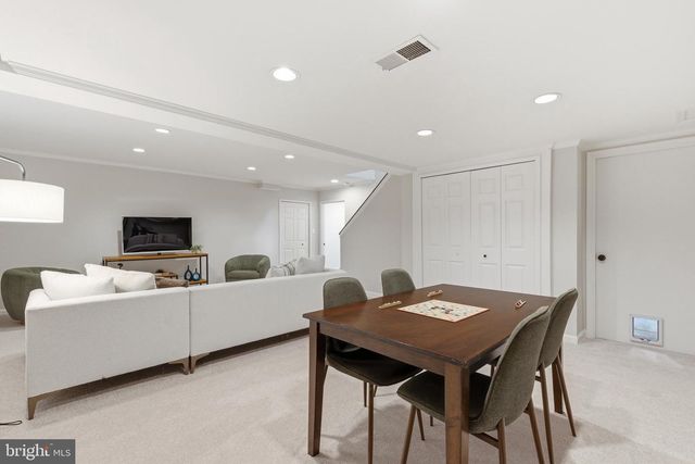 10174 BESSMER LN, Fairfax, VA 22032