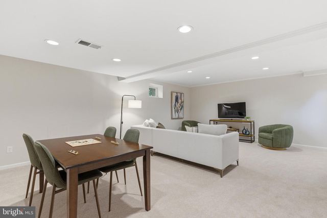 10174 BESSMER LN, Fairfax, VA 22032