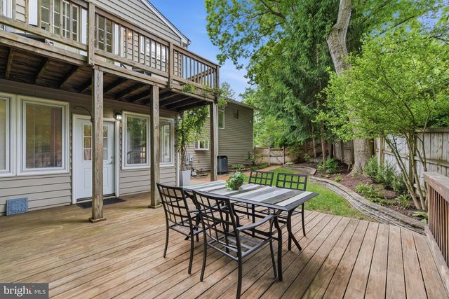 10174 BESSMER LN, Fairfax, VA 22032