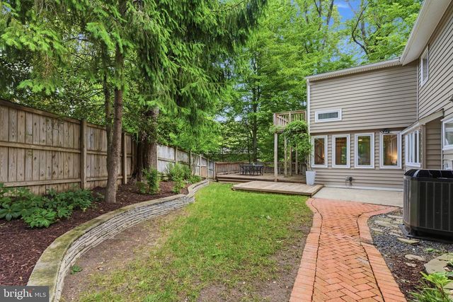 10174 BESSMER LN, Fairfax, VA 22032