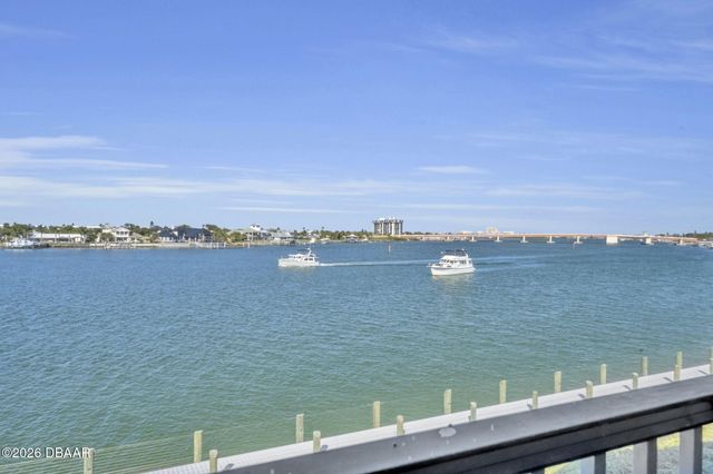 440 Bouchelle Dr Apt 302, New Smyrna Beach, FL 32169