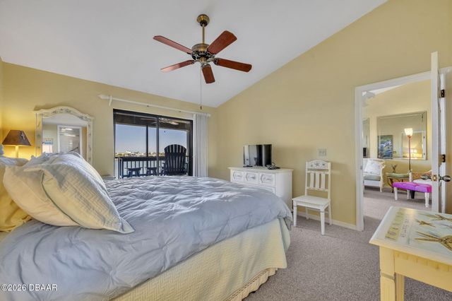 440 Bouchelle Dr Apt 302, New Smyrna Beach, FL 32169