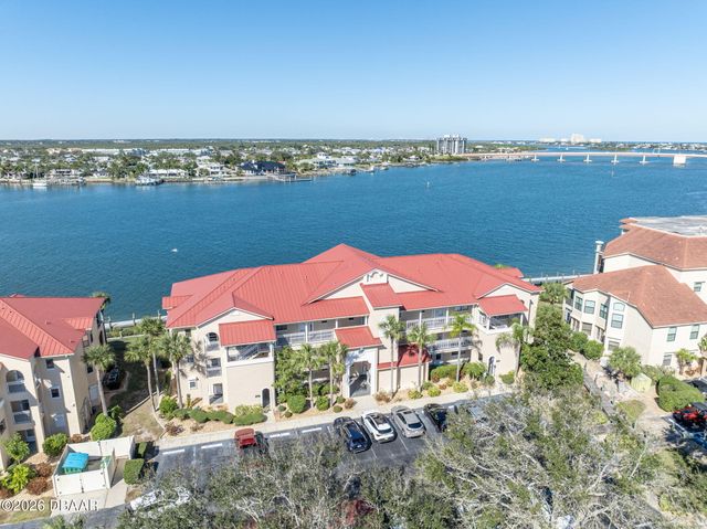 440 Bouchelle Dr Apt 302, New Smyrna Beach, FL 32169