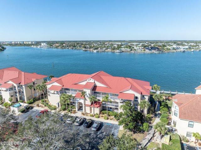 440 Bouchelle Dr Apt 302, New Smyrna Beach, FL 32169