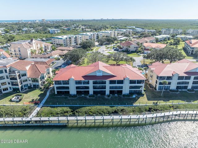 440 Bouchelle Dr Apt 302, New Smyrna Beach, FL 32169