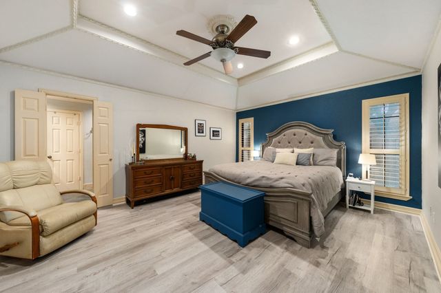 229 Merriman Drive, Highland Village, TX 75077