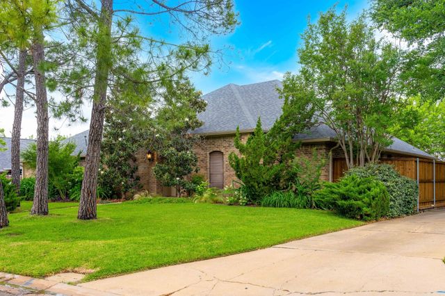 229 Merriman Drive, Highland Village, TX 75077