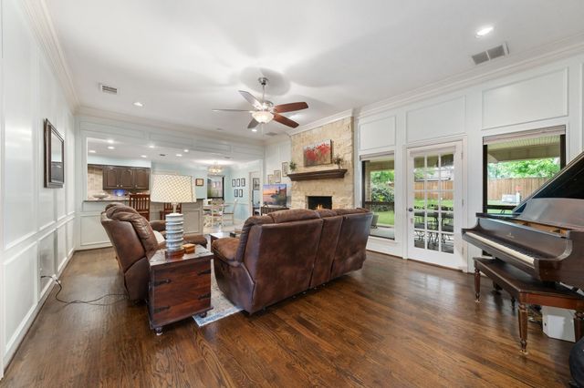 229 Merriman Drive, Highland Village, TX 75077