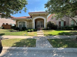 6434 Malaga, Irving, TX 75039