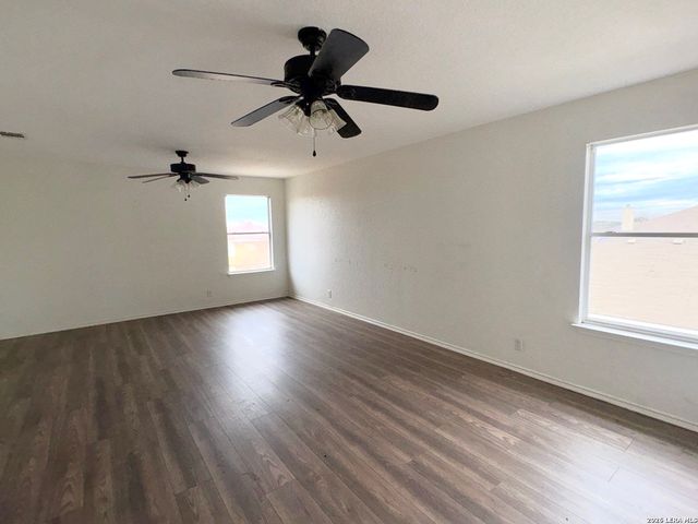 7819 Afterglow Vale, San Antonio, TX 78252