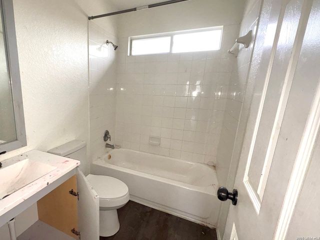 7819 Afterglow Vale, San Antonio, TX 78252