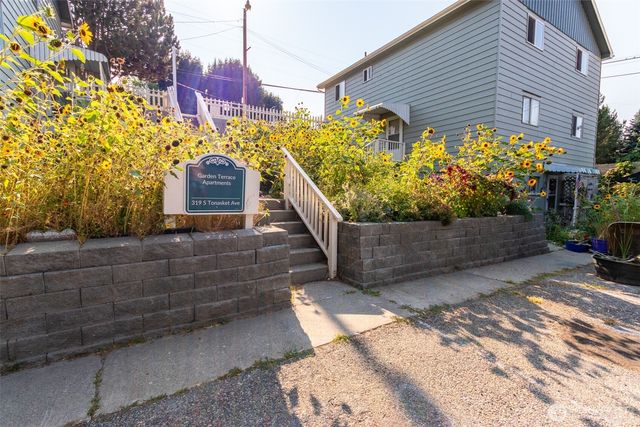 319 S Tonasket Avenue, Tonasket, WA 98855