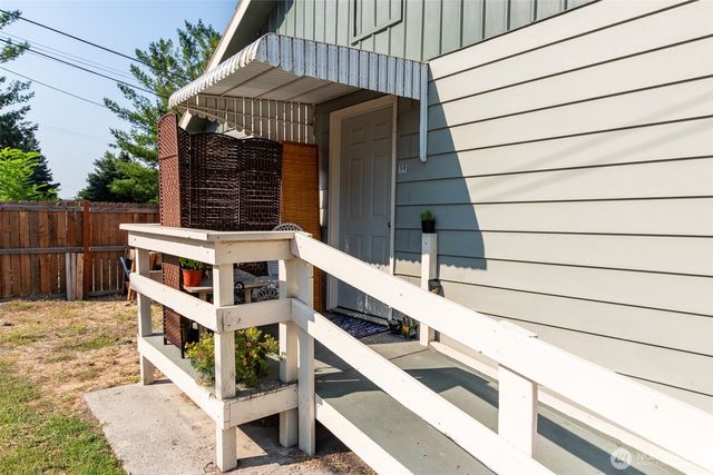 319 S Tonasket Avenue, Tonasket, WA 98855