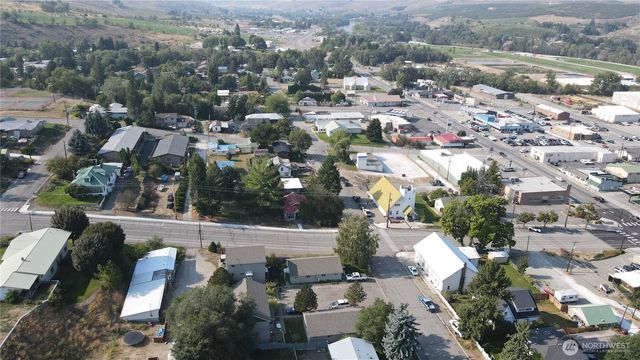 319 S Tonasket Avenue, Tonasket, WA 98855