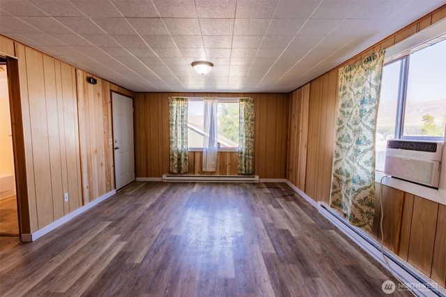 319 S Tonasket Avenue, Tonasket, WA 98855