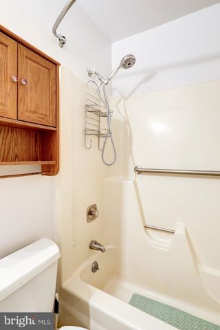156 WARREN WAY, Lancaster, PA 17601