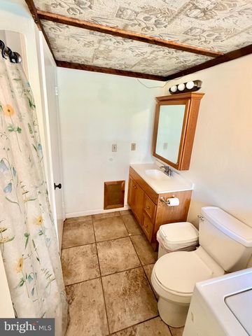 156 WARREN WAY, Lancaster, PA 17601