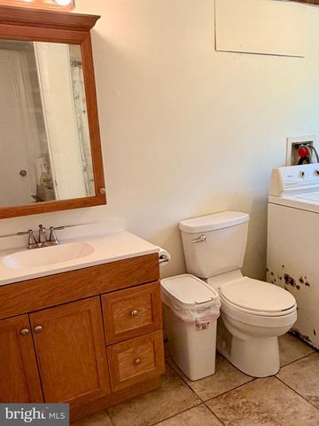 156 WARREN WAY, Lancaster, PA 17601