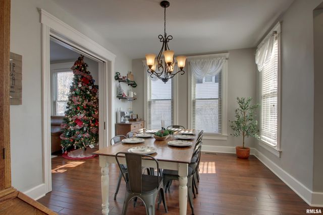 2700 Maine Street, Quincy, IL 62301