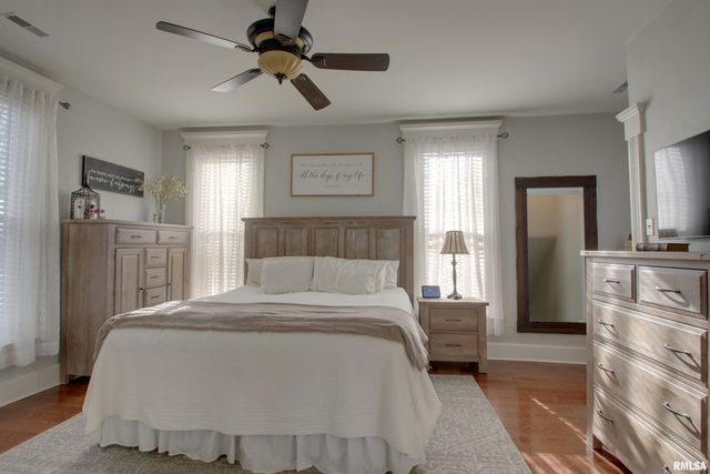 2700 Maine Street, Quincy, IL 62301