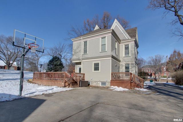 2700 Maine Street, Quincy, IL 62301