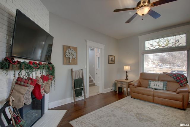 2700 Maine Street, Quincy, IL 62301