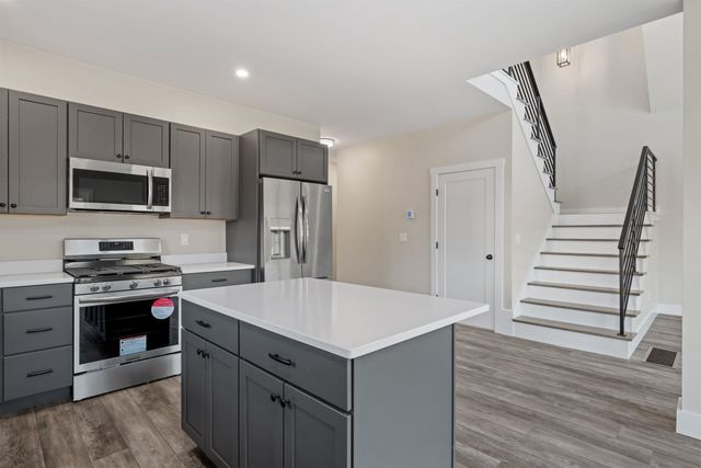 3 Melina's Way, Thornton, NH 03285