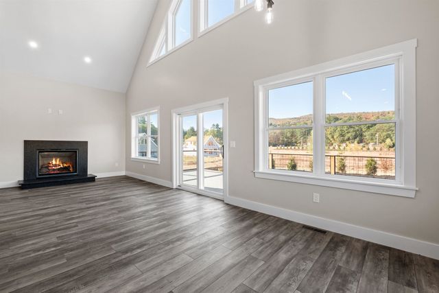 3 Melina's Way, Thornton, NH 03285