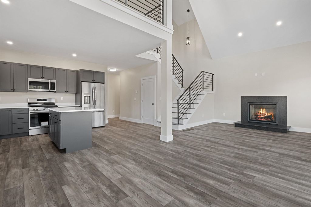 3 Melina's Way, Thornton, NH 03285