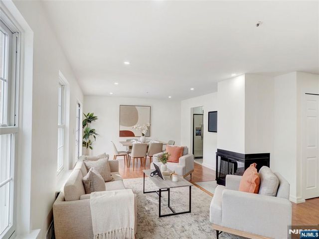 42 Krueger Court 1305, Newark, NJ 07103