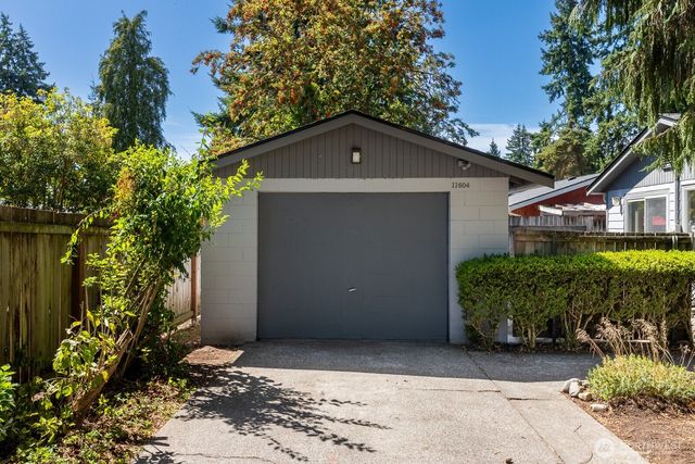 11604 Yakima Avenue S, Tacoma, WA 98444