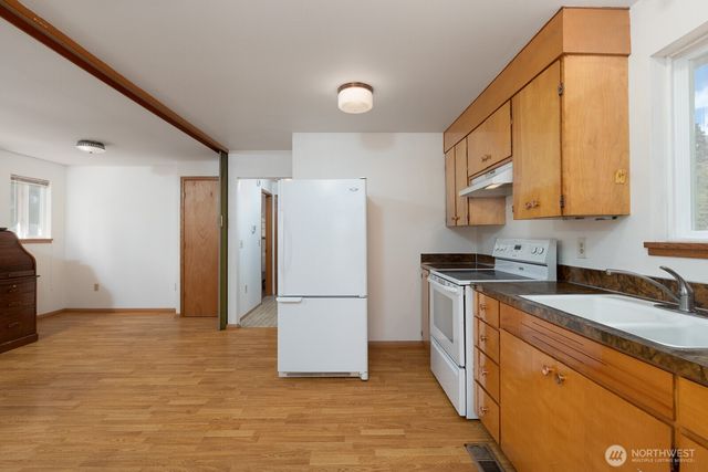 11604 Yakima Avenue S, Tacoma, WA 98444