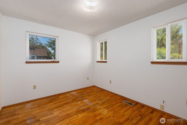 11604 Yakima Avenue S, Tacoma, WA 98444