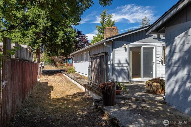 11604 Yakima Avenue S, Tacoma, WA 98444