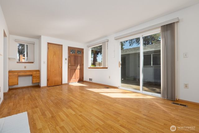 11604 Yakima Avenue S, Tacoma, WA 98444