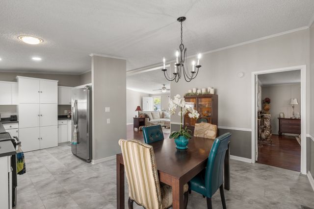 129 Broken Arrow Dr, Paris, TN 38242