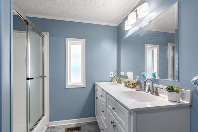 129 Broken Arrow Dr, Paris, TN 38242