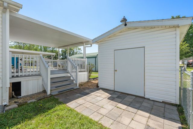 129 Broken Arrow Dr, Paris, TN 38242