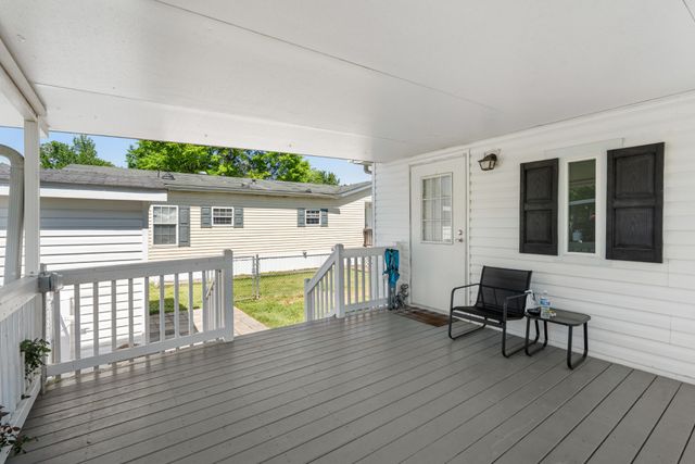 129 Broken Arrow Dr, Paris, TN 38242