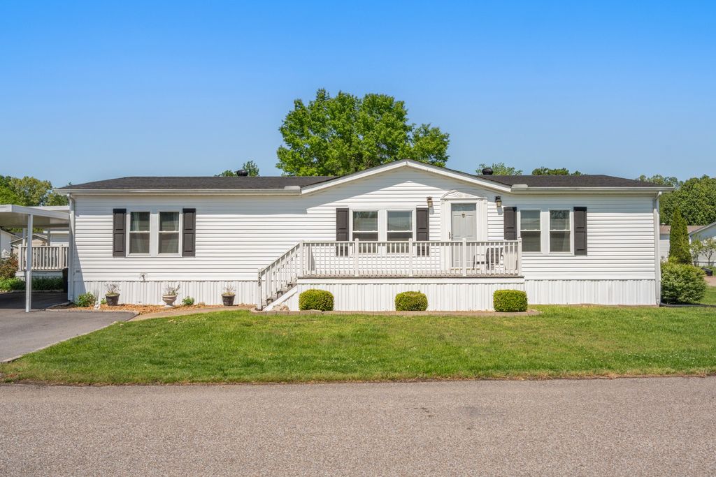 129 Broken Arrow Dr, Paris, TN 38242