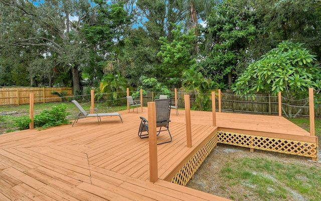 4414 LONGFORD DRIVE, Sarasota, FL 34232