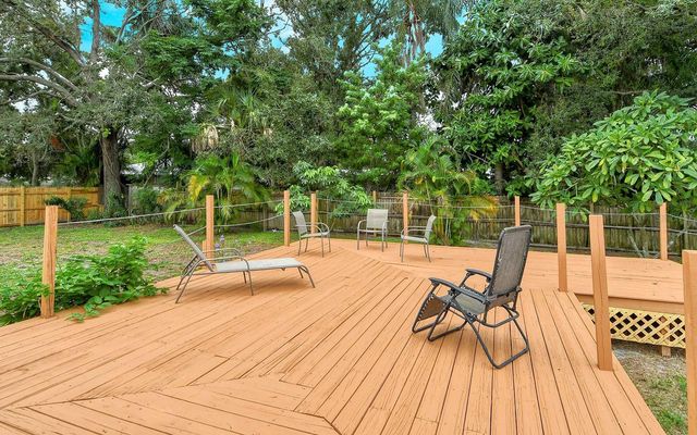 4414 LONGFORD DRIVE, Sarasota, FL 34232